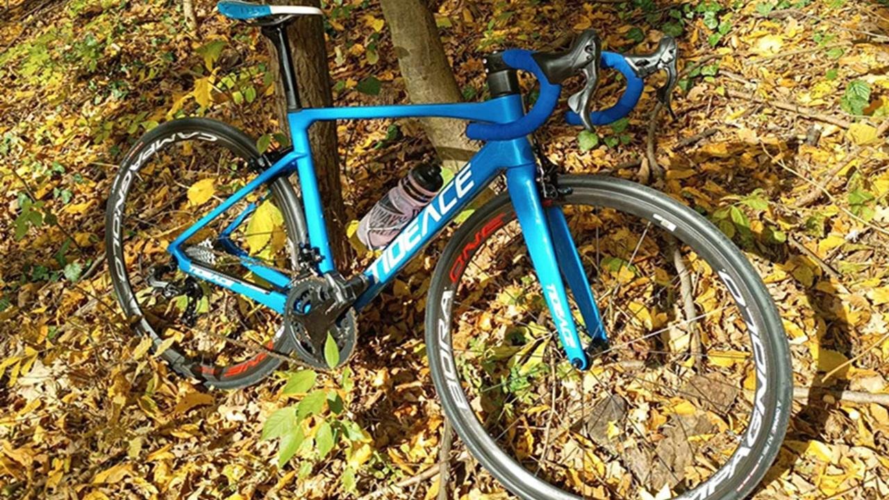 How TIDEACEBIKE Builds Lightweight Carbon Road Frames for Competitive Racing